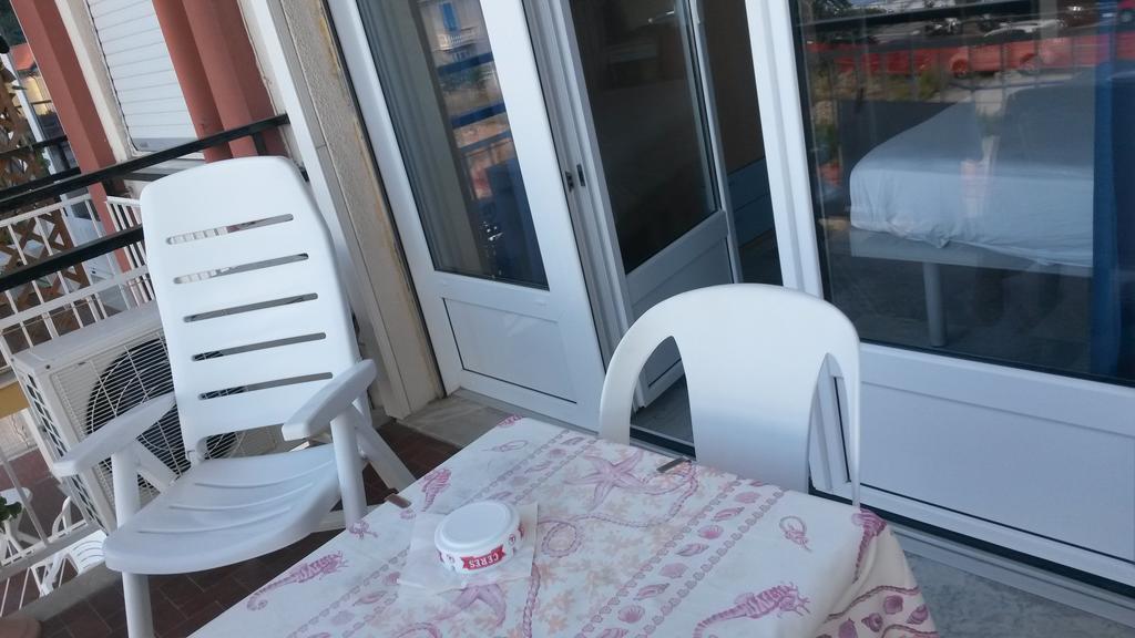 B&B Solana Ноли Экстерьер фото