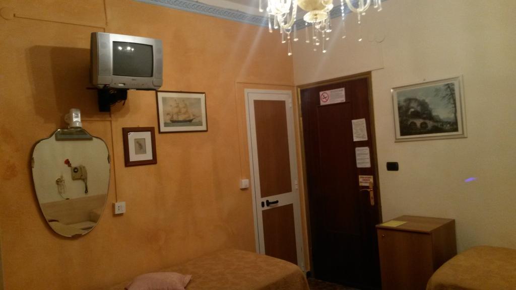 B&B Solana Ноли Экстерьер фото